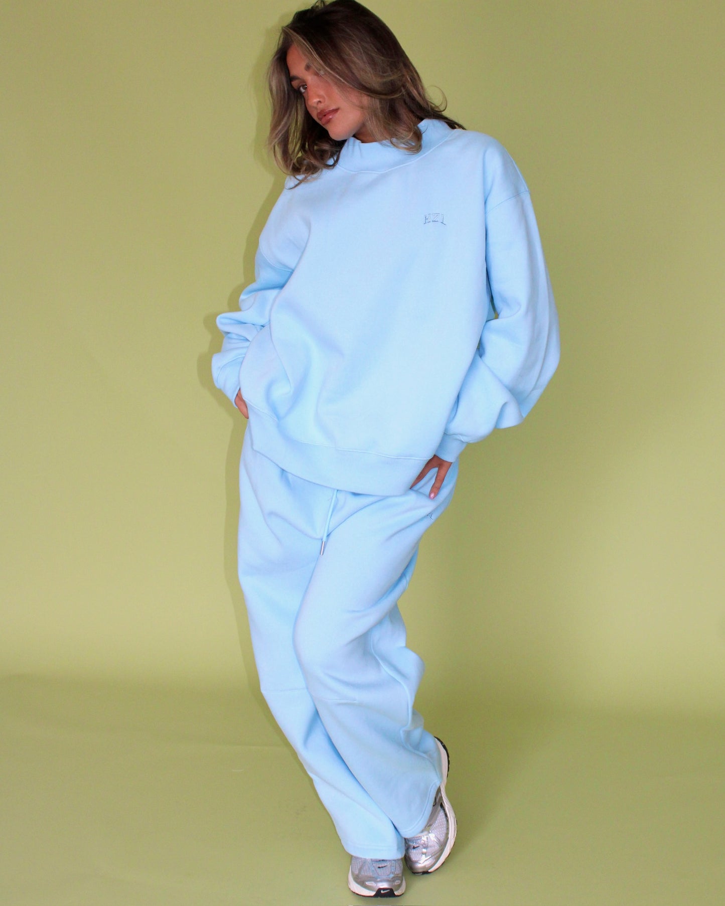 The HZL Bluebelle Mockneck